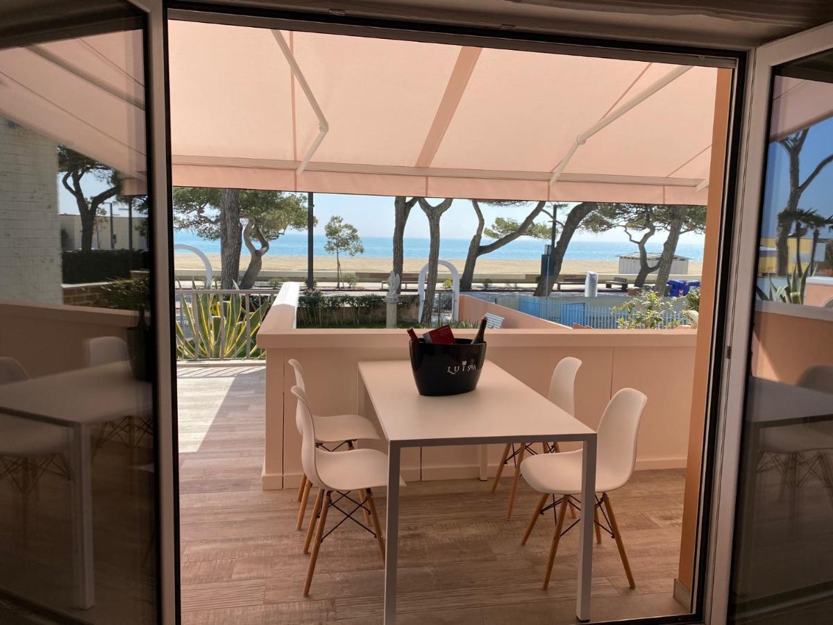 Appartamento Fronte Mare Villa Lory 리그나노 사비아도로 외부 사진